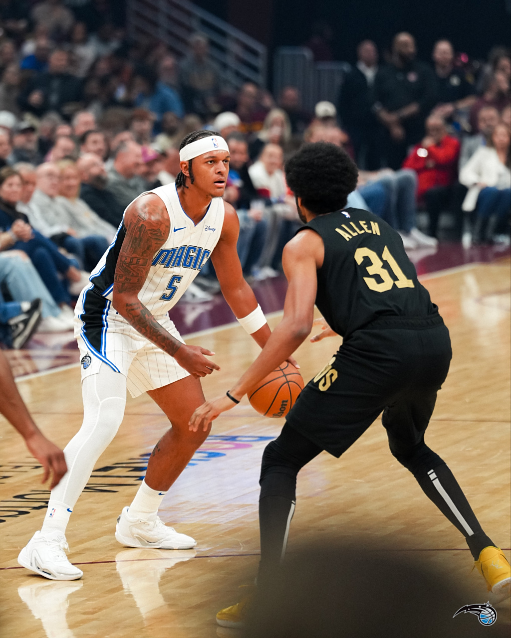包含奥兰多魔术迎NBA常规赛关键赛；训练课后官宣签约；媒体盛赞；团队化学反应显著的词条