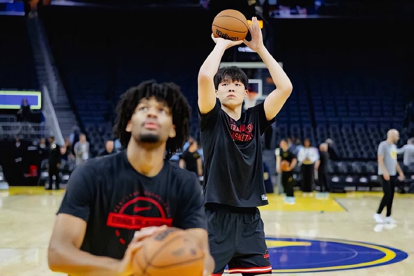 关于赛地聚焦：NBA常规赛赛后热度飙升，明尼苏达森林狼迎来里程碑，球迷炸锅，资深球员宣示担当的信息-爱游戏下载