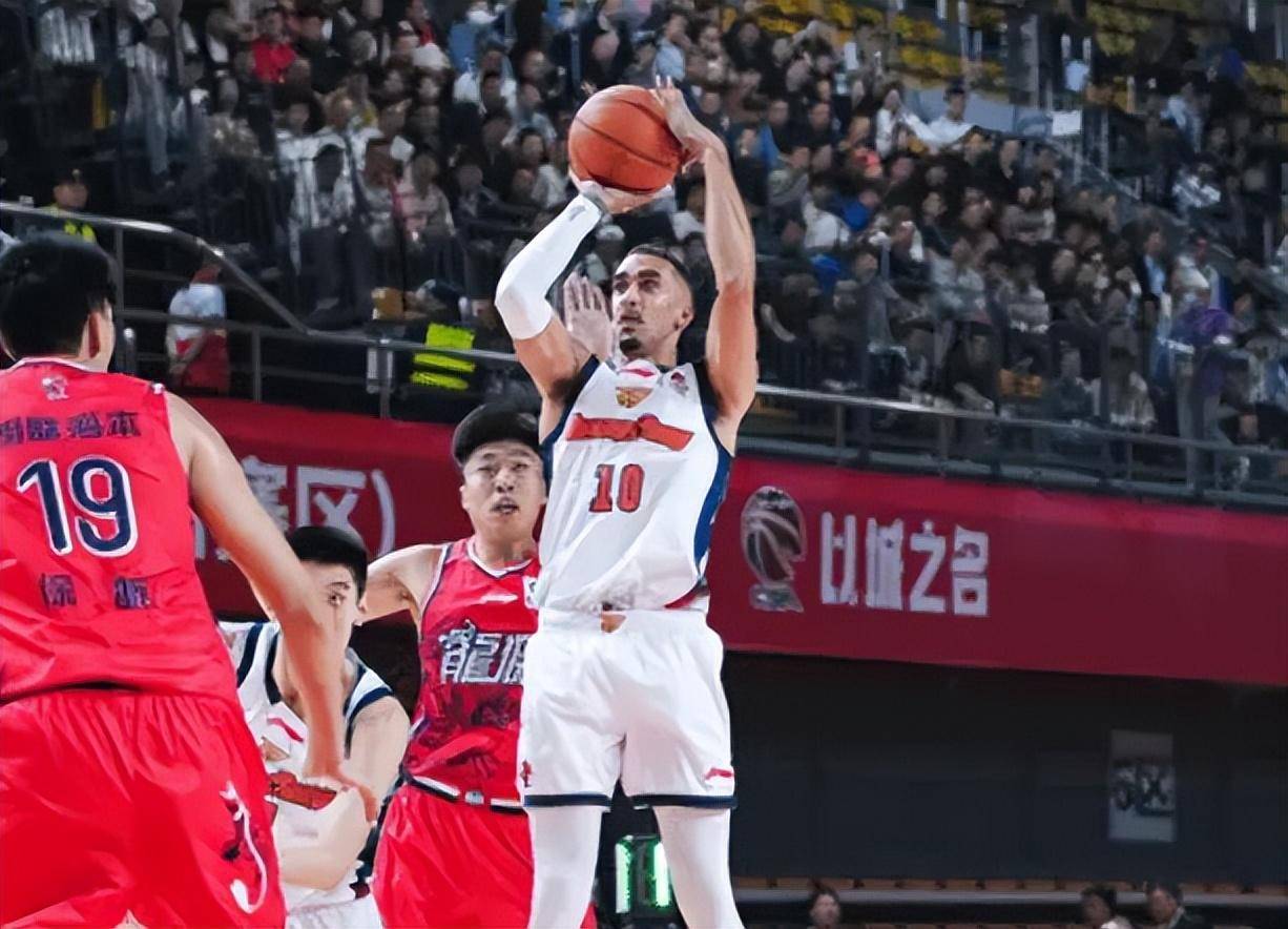 国际比赛日突围战来临，山东男篮围绕德国杯豪取连胜，管理层满意，赛季目标并未改变的简单介绍