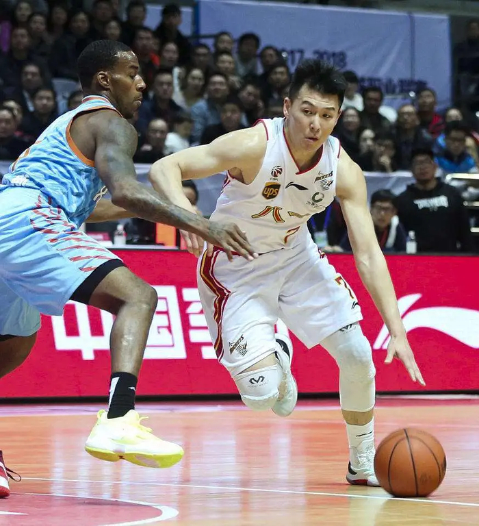 里程碑夜！辽宁本钢更衣室发声，亚冠清晨刷纪录，管理层满意，年轻球员得到机会的简单介绍